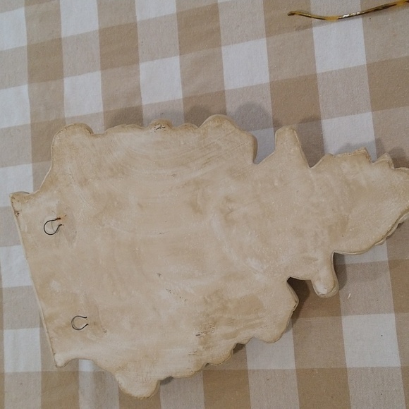 Vintage classical Roman plaster wall medallion 16 x 11 - Picture 4 of 5